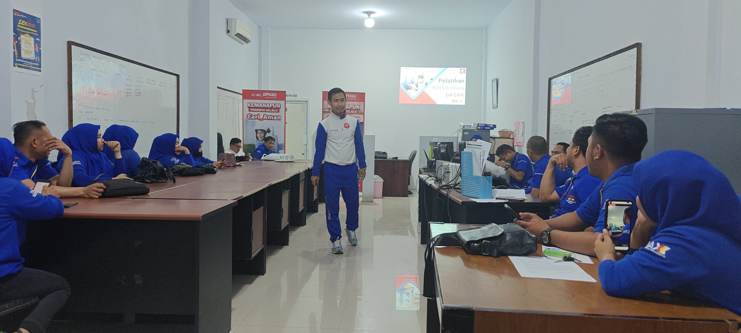 Asmo Sulsel Berbagi Tips Keselamatan Berkendara ke Komunitas dan Perusahaan