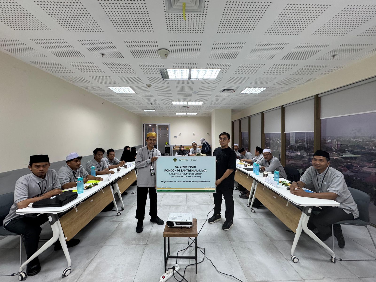 LAZ Hadji Kalla Berkolaborasi Bersama LPPM Kalla Institute Hadirkan Program Pelatihan Pemberdayaan Pesantren Mandiri
