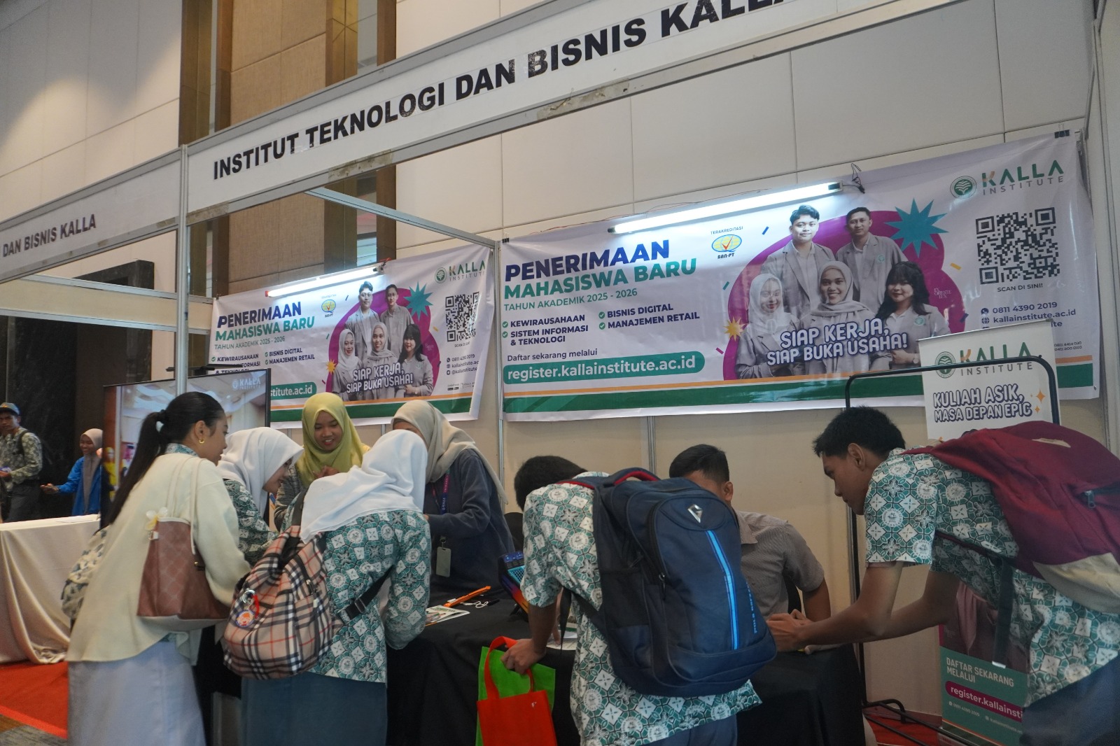 Kalla Institute Meriahkan Pameran Pendidikan & Teknologi Sulawesi Expo 2025