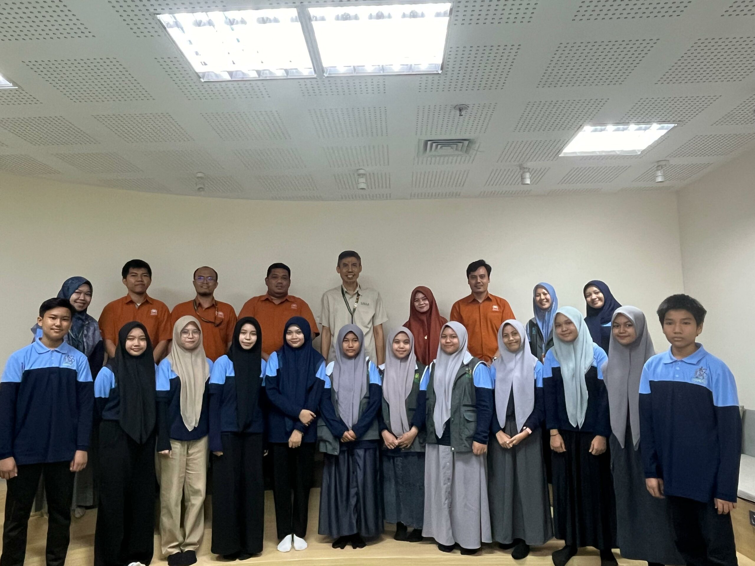 Sekolah Islam Athirah Loloskan 19 Proposal Penelitian di Ajang OPSI 2025