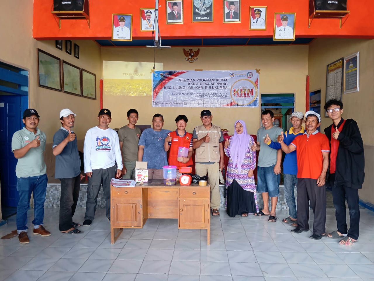 Mahasiswa KKN Unhas di Desa Seppang Gelar Pelatihan Eco-Enzim, Dorong Masyarakat Kelola Limbah Organik Mandiri