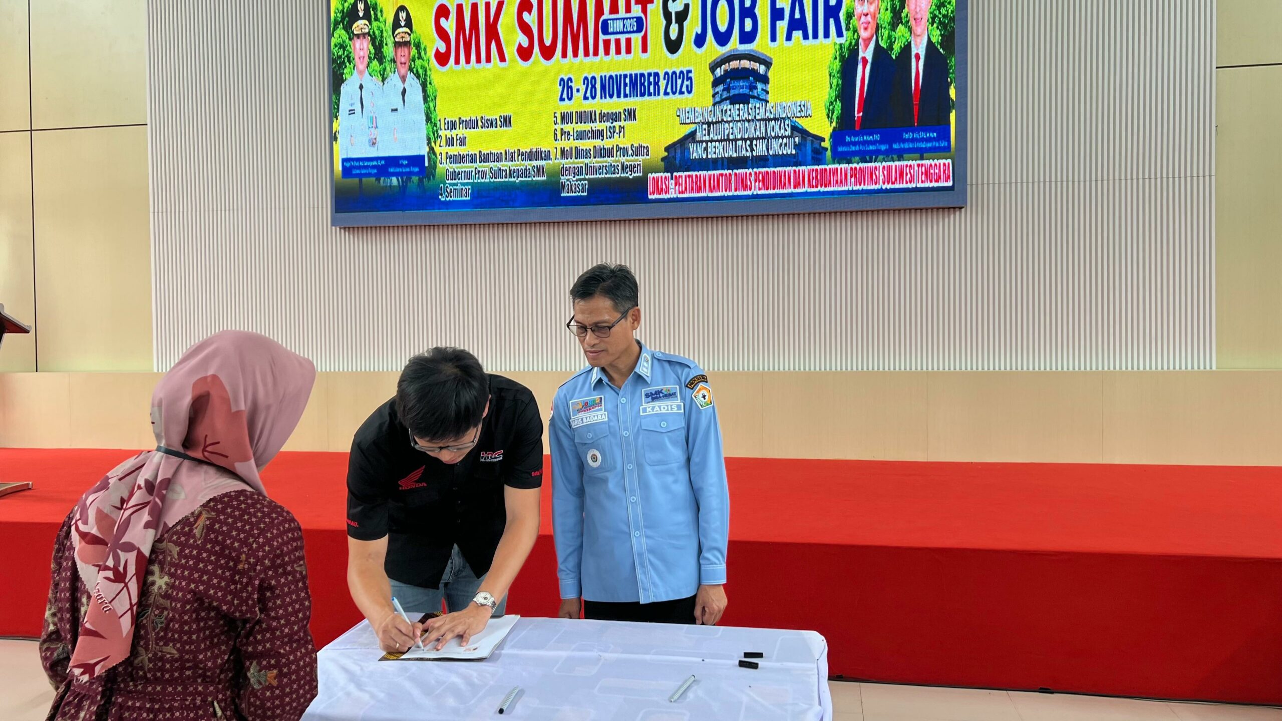 Asmo Sulsel dan Disdikbud Sultra Resmikan Kerja Sama DUDIKA untuk Perkuat Vokasi SMK